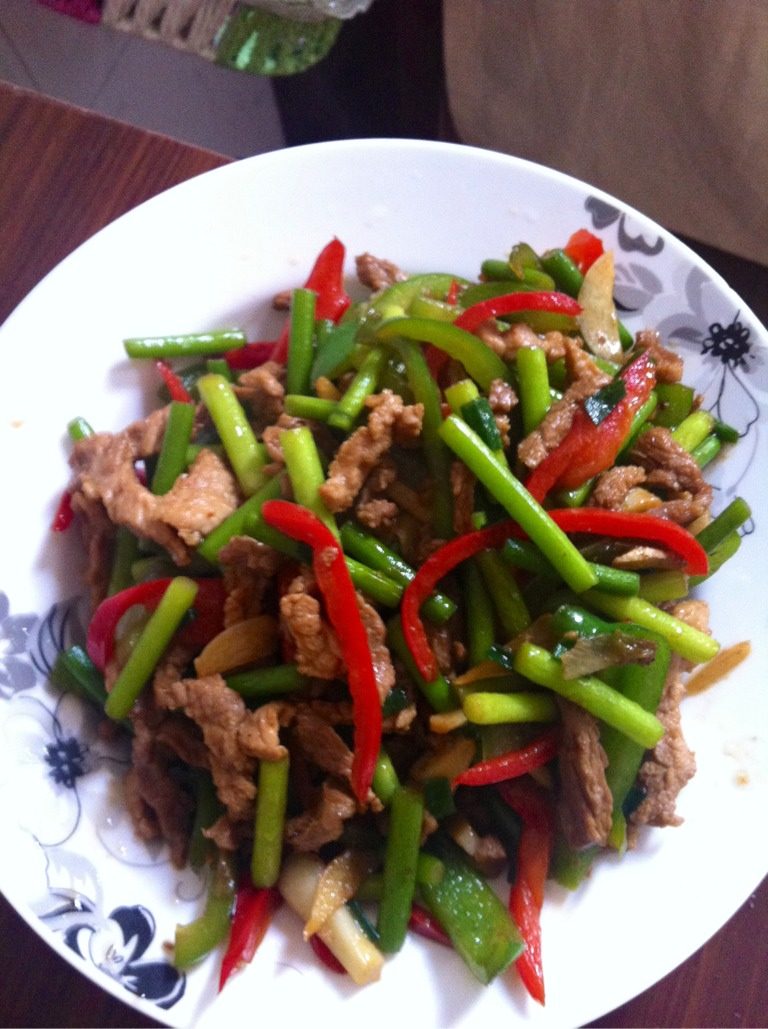蒜苔炒瘦肉