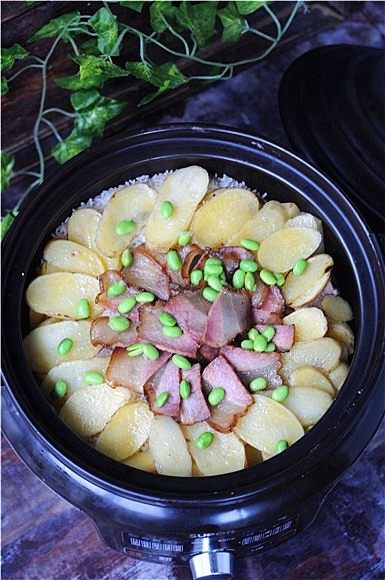 懒人餐,一锅出——腊肉排骨饭,成品