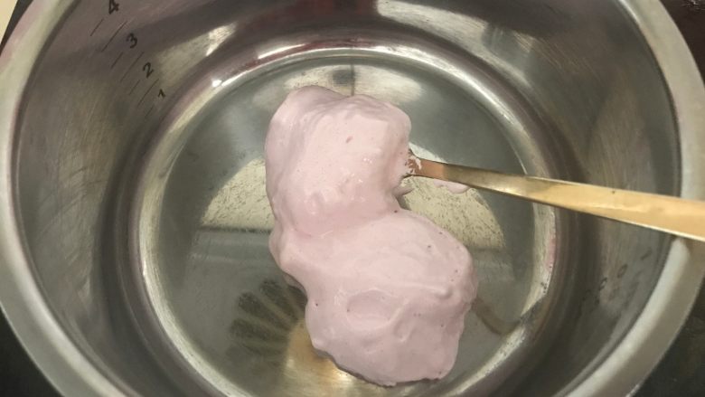 棉花糖小面包(夹馅版),给大家看一下fluff液体棉花糖的样子。