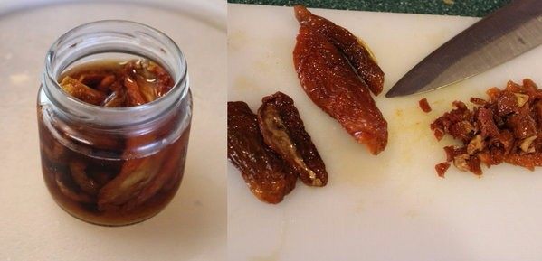 迷迭香佛卡夏,将干蕃茄泡在白酒里隔夜。要做面包时,再取出切小丁。