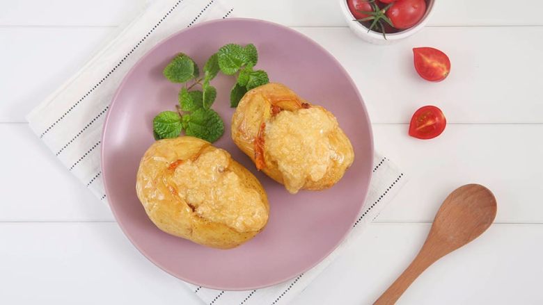 香肠烤土豆，饭菜二合一的能量美食