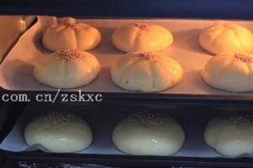 中种北海道豆沙小面包,烤箱中层,180度,上下火,18分钟