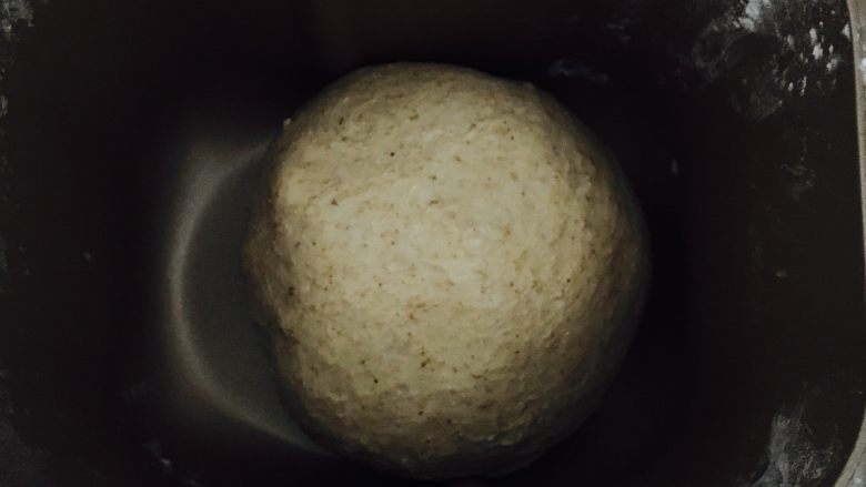 墨西哥香肠三明治,稍稍整圆启动发酵程序40分钟。
