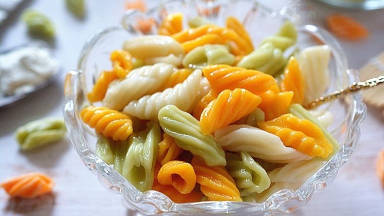 多彩麻食