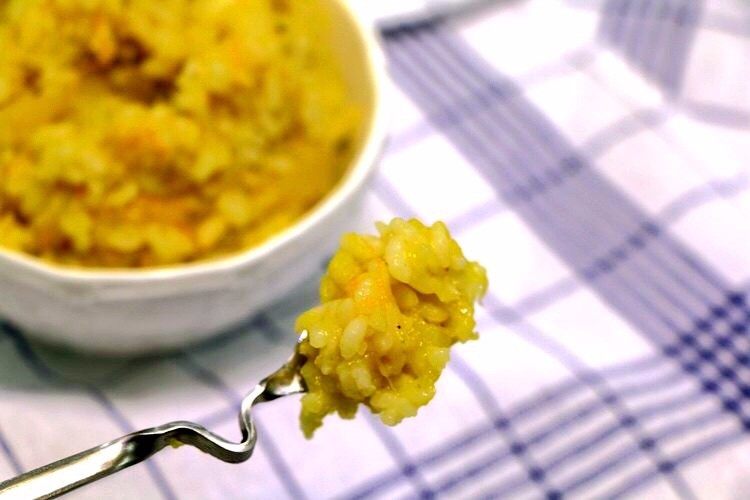 南瓜焖饭,南瓜清甜的味道好可口，真的很香，吃着直接停不下来~~ 稍微凉一下，趁温热吃更有味哦~