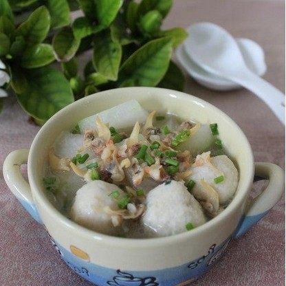蛤蜊鱼丸冬瓜汤