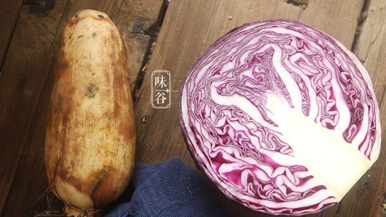 桂花胭脂藕,准备好材料;