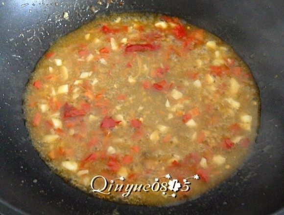 #食二星座#牛肉腐竹粉丝,放一点水和盐,水开勾芡,放胡椒粉成汁儿。
