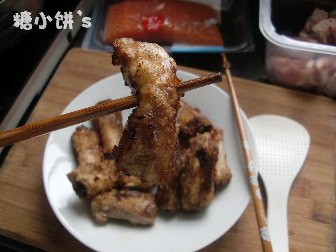 京都排骨,至筷子可以穿过肉的部分后捞出备用