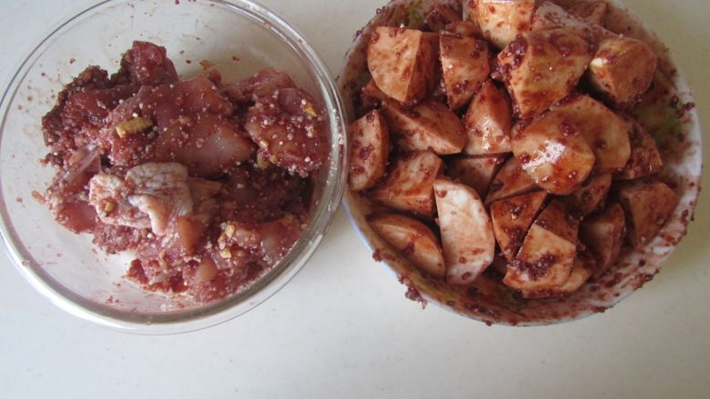 芋头蒸鸡腿,将它们再静置10分钟;