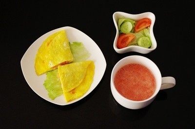 烟熏三文鱼煎蛋卷