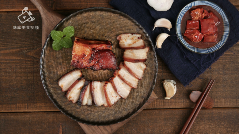 肥而不腻的下饭神器，香烤南乳五花肉,成品展示