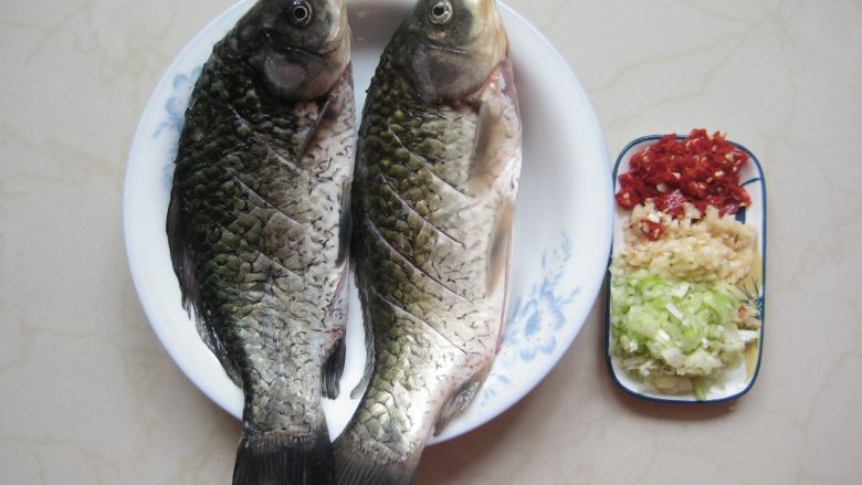 川香豆瓣鱼 :超级美味的下饭神器,腌15分钟去腥。