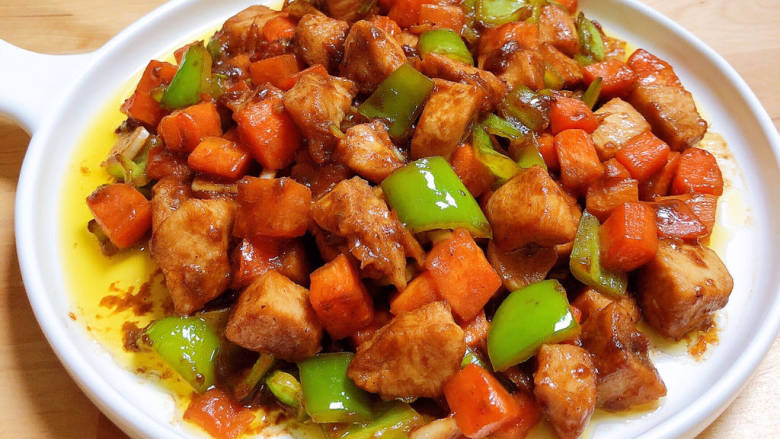 酱爆双丁,鲜亮又下饭,好吃极了!