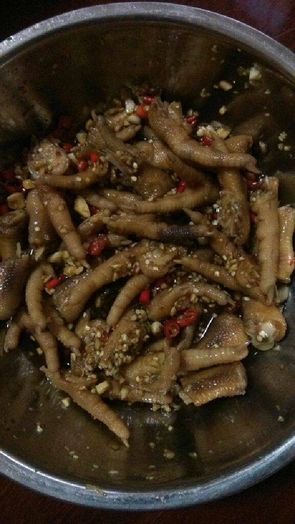 酸辣鸡爪
