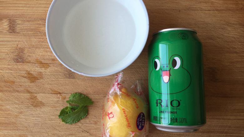 莫吉托(改良版),准备好食材;