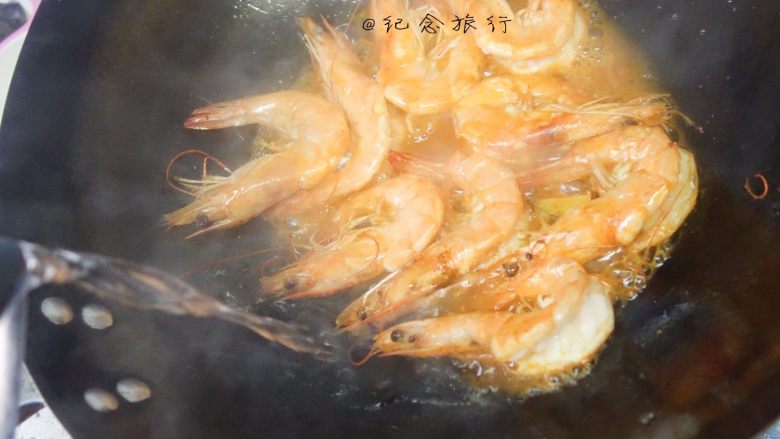 油焖大虾,加一点水