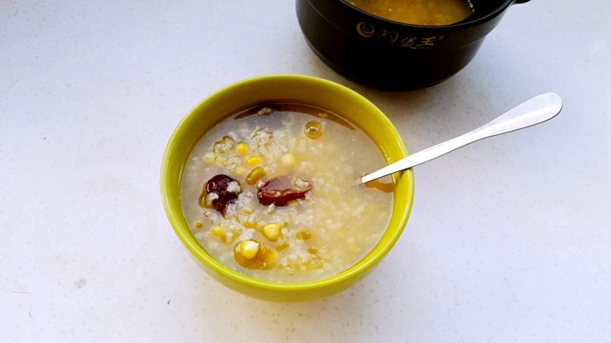 砂锅杂粮粥