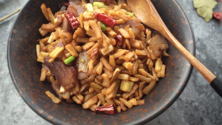 地道的湘菜:萝卜干炒腊肉,