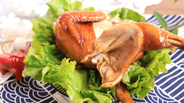 简单电饭锅焗三杯鸡,嫩滑多汁 来一腿吗
