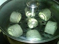 反卷黑芝麻双色馒头——第四版,醒发结束,开中大火蒸制