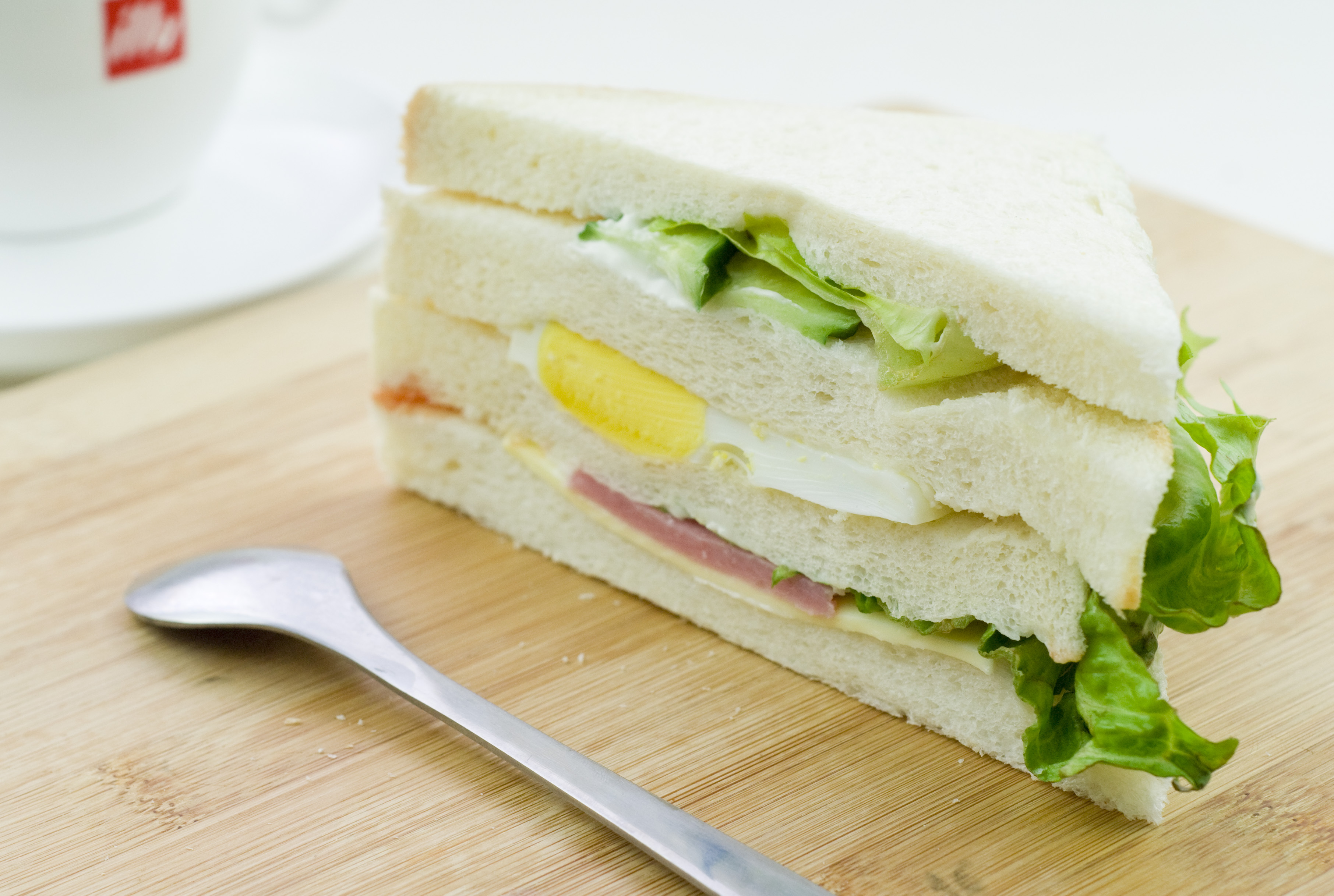 早餐佳品鸡蛋三明治！