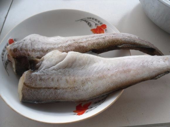 酱烧鱼段, 把鳕鱼收拾干净