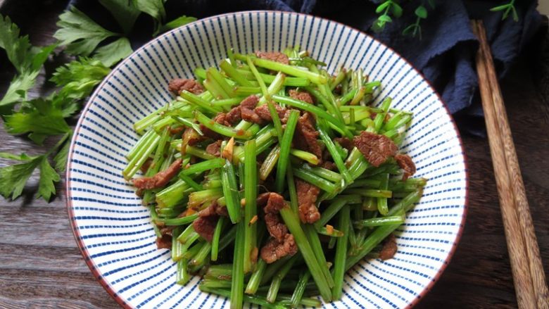芹菜炒肉丝