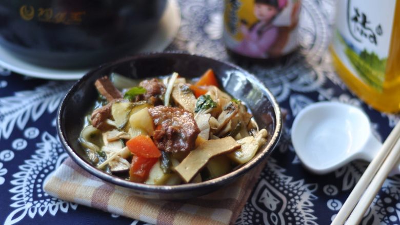 金针菇土豆粉条烩菜