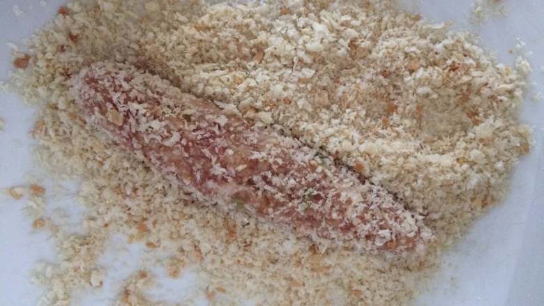 蒲棒羊肉,在中间插上一根竹签