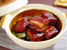 一招炖出不腻东坡肉