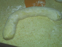玉米面馒头(冷藏发酵),搓成长条