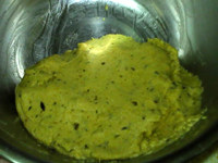 桃子豆渣玉米棋子小饼,加入<a style='color:red;display:inline-block;' href='/shicai/ 156925'>水</a>,和成软面团