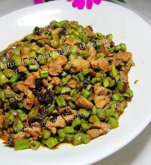 肉丁豆角碎