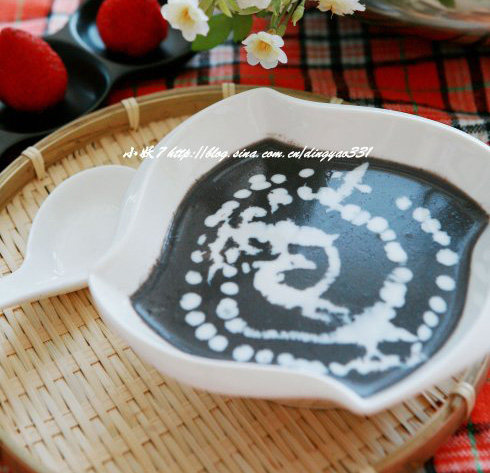 黑芝麻牛奶黑米糊