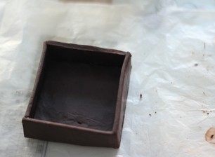 浓情巧克力礼盒,同方法10,做好盒子底,粘好。