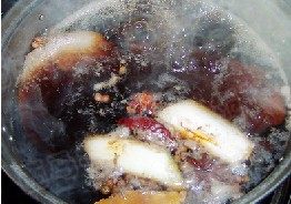 香辣脆拌猪肝,大火煮开,转中火煮至大约30分钟,关火焖至凉透