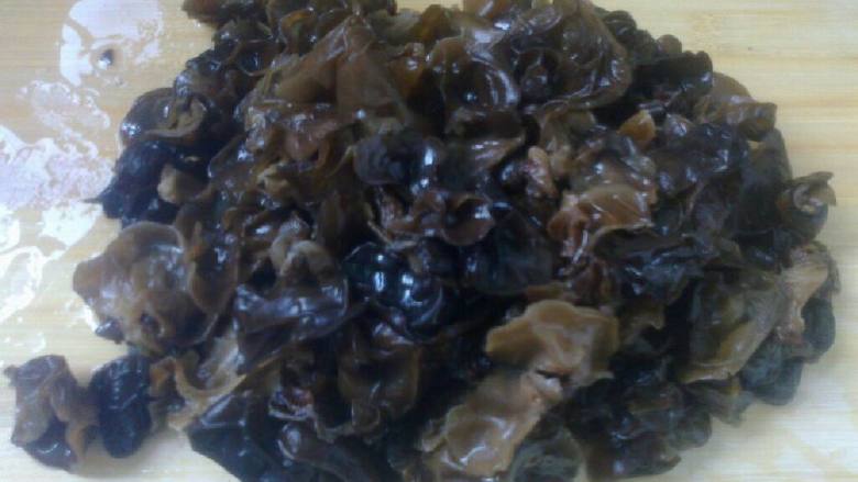 广西桂林恭城特色小吃-柚子叶粑,<a style='color:red;display:inline-block;' href='/shicai/ 233'>木耳</a>