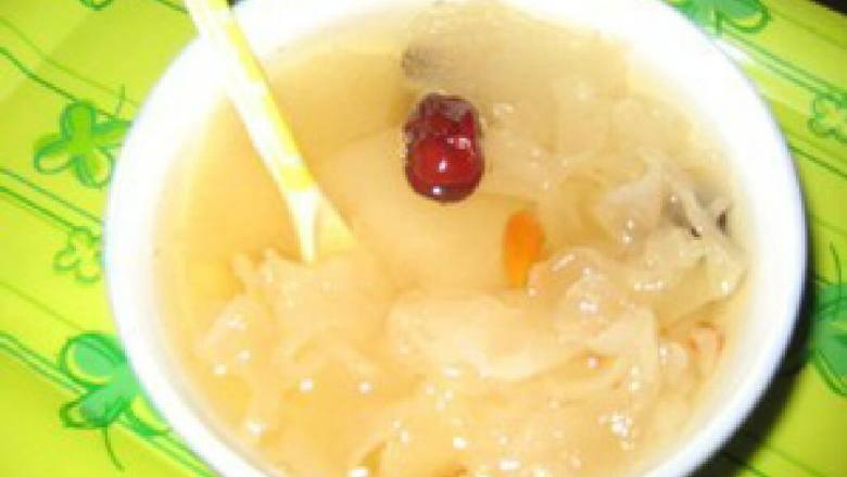 雪梨银耳汤