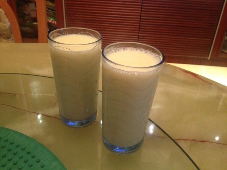 营养牛奶玉米汁