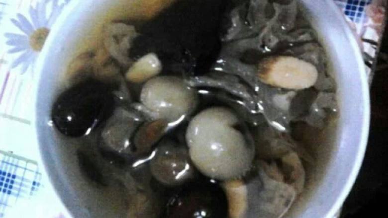 苦涩的糖水