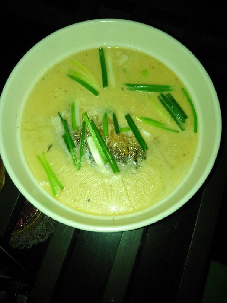 鲫鱼豆腐汤