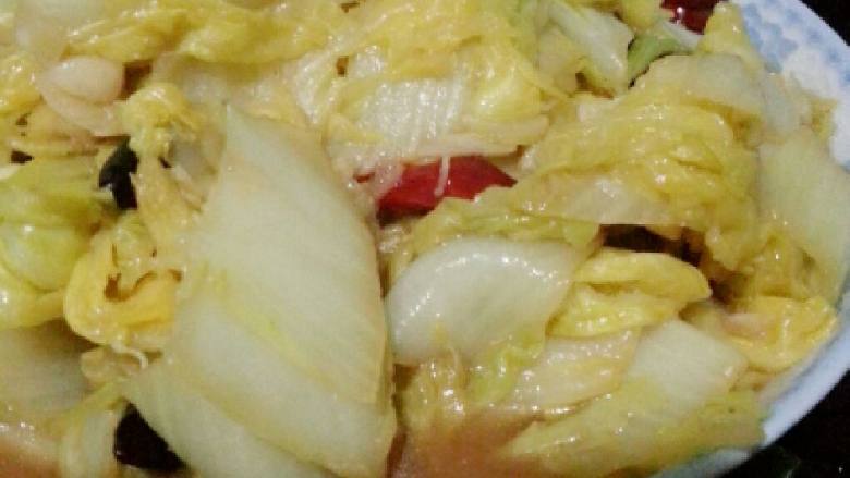 酸辣白菜,上碟、酸酸辣辣好过瘾