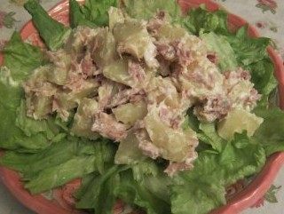 金枪鱼土豆沙拉,装盘，开动！