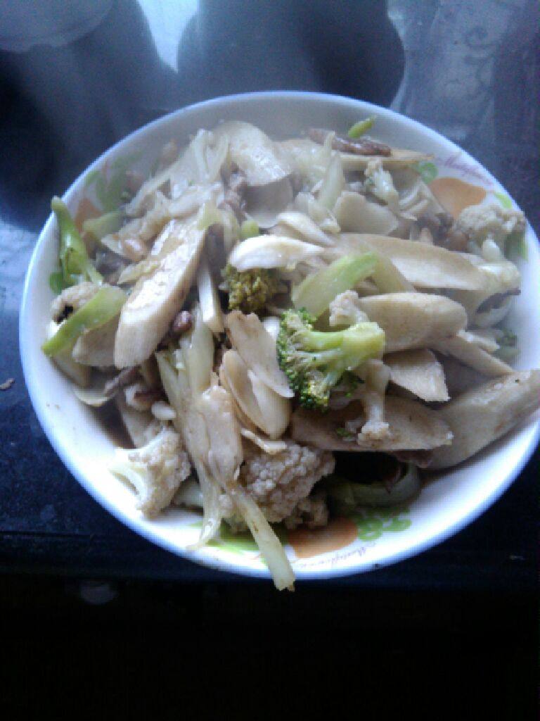 山药溜炒西兰花