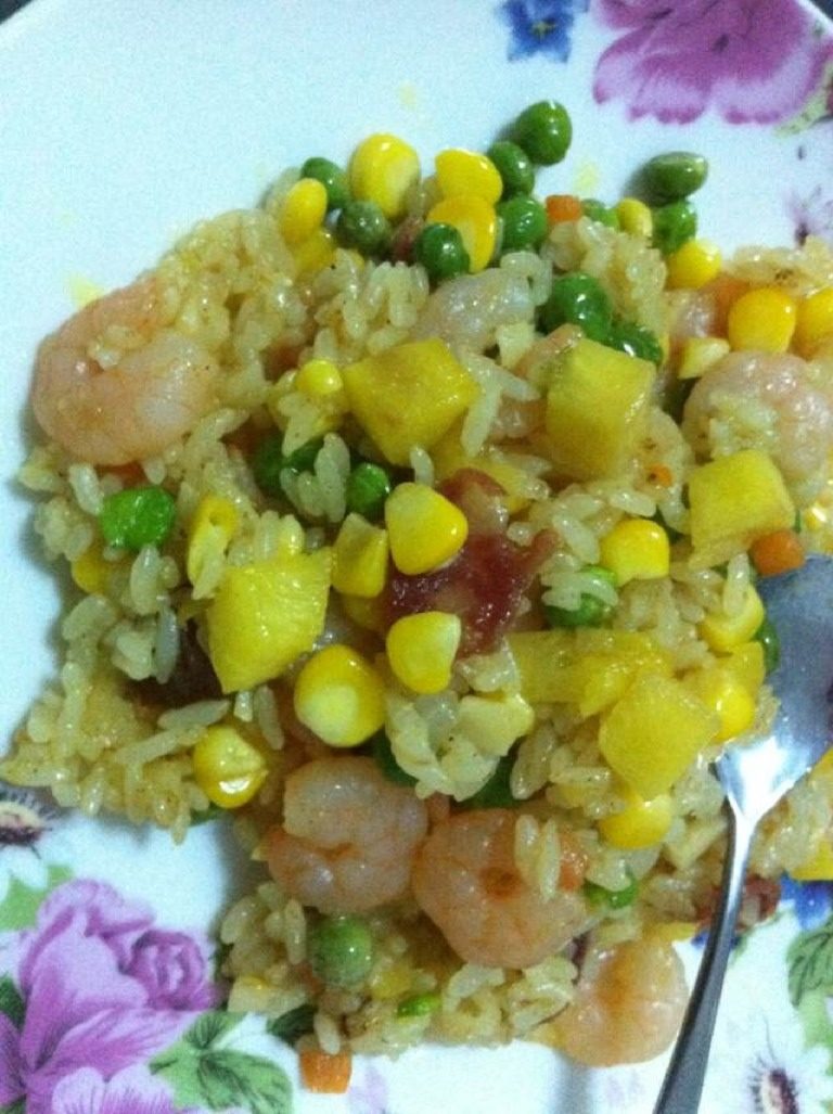 泰式菠萝咖喱炒饭