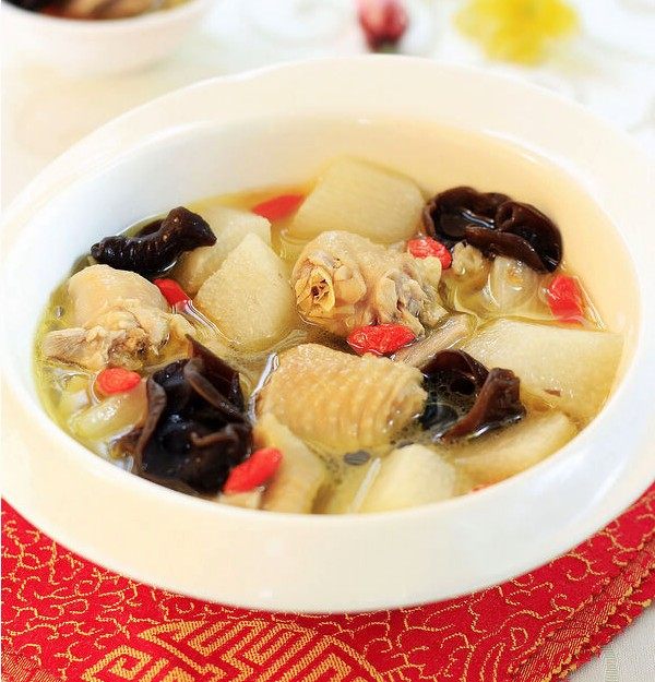 山药木耳炖土鸡