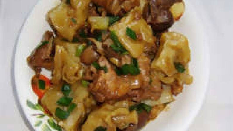 甘肃名吃【鸡肉垫卷子】