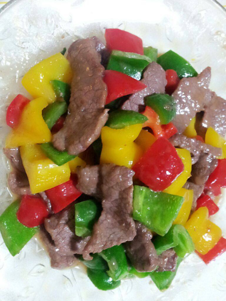 彩椒炒牛肉片