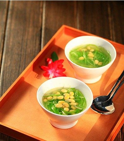 黄豆芽萝卜汤